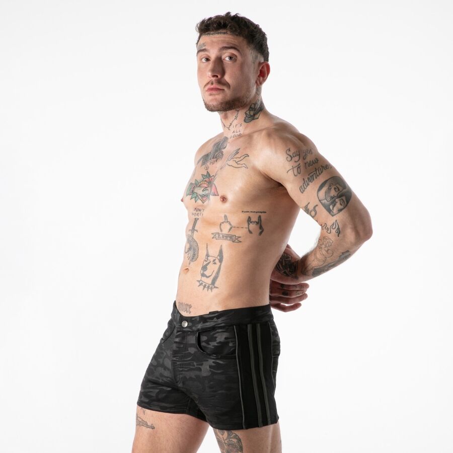 LOCKER GEAR - FULL MILITARY ACCESS SHORT BLACK M - Foto 1 LOCKER GEAR - FULL MILITARY ACCESS SHORT BLACK M - sexbliss - Foto 1